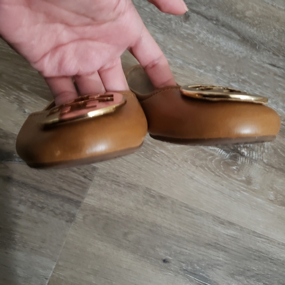 SOLD Tory Burch Leather Flats - Picture 5 of 10